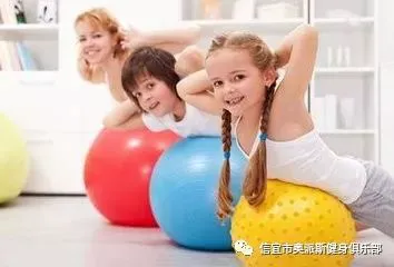 哪里可以学习到高级的篮球战术训练方法？_1